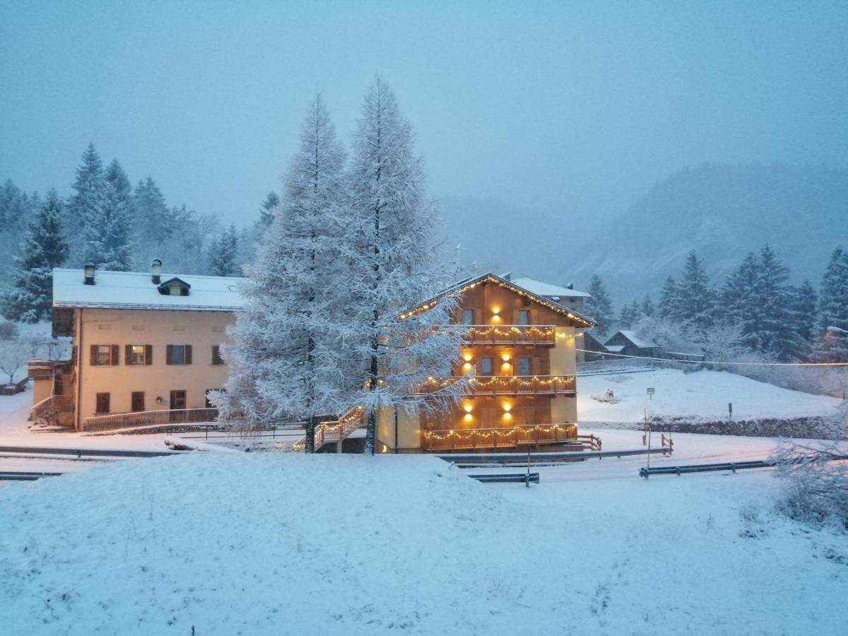 Ai Larici 호텔 Perarolo di Cadore 외부 사진